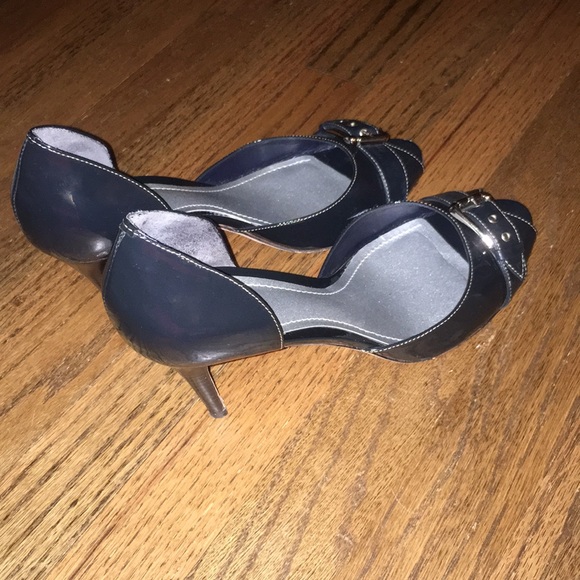 Ann Taylor Heels Sz 10 - Picture 2 of 4